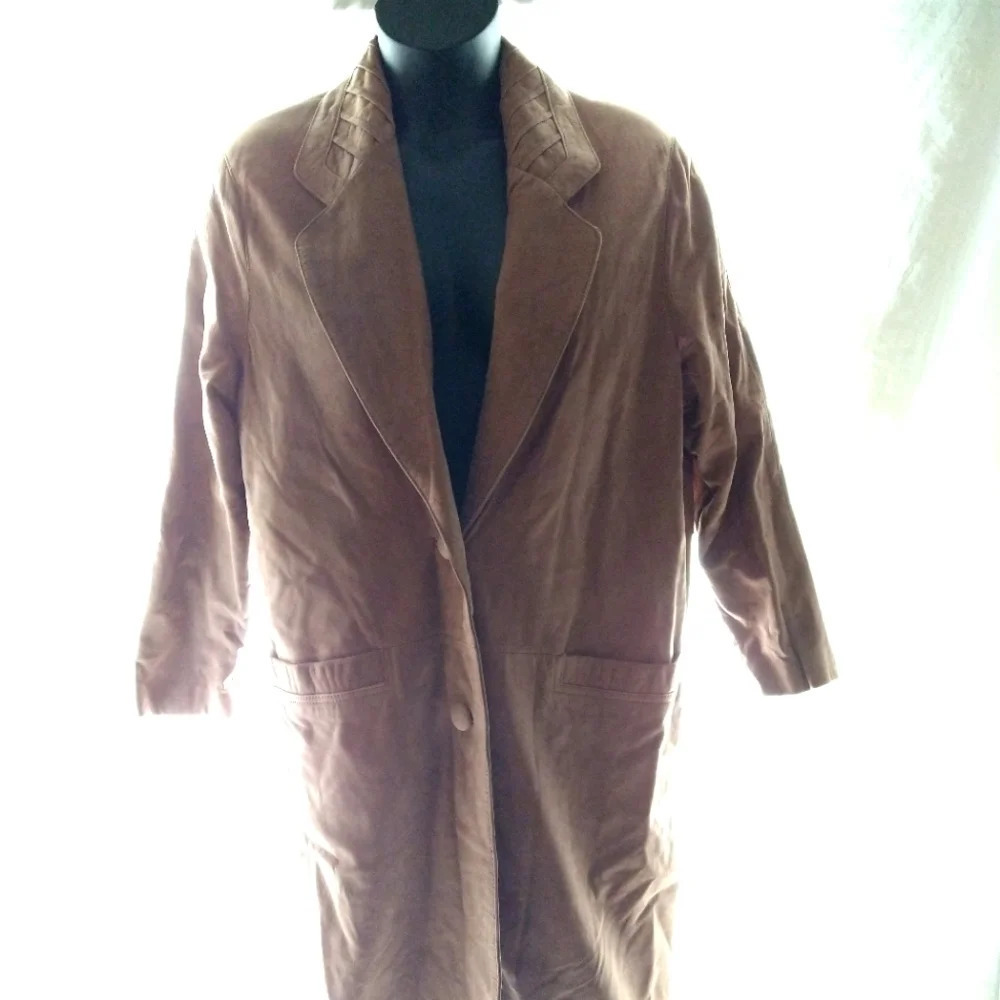 Gorgeous Genuine Leather Coat EUC ❤️ - Picture 6 of 12